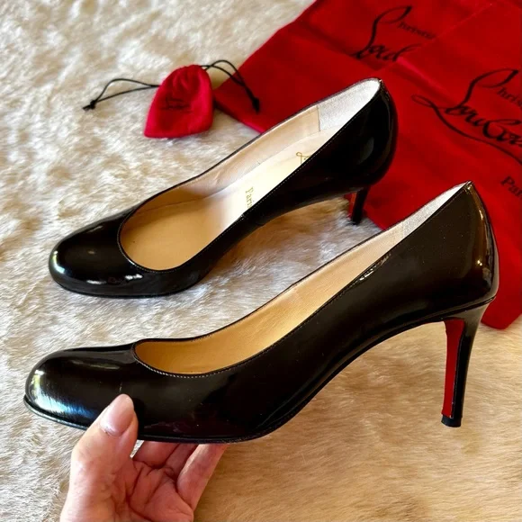 Christian Louboutin black patent round toe pumps 39.5 - Picture 3 of 15
